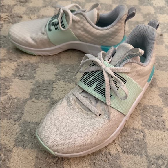 NIKE Renew White and Mint Athletic Shoes - Picture 1 of 4